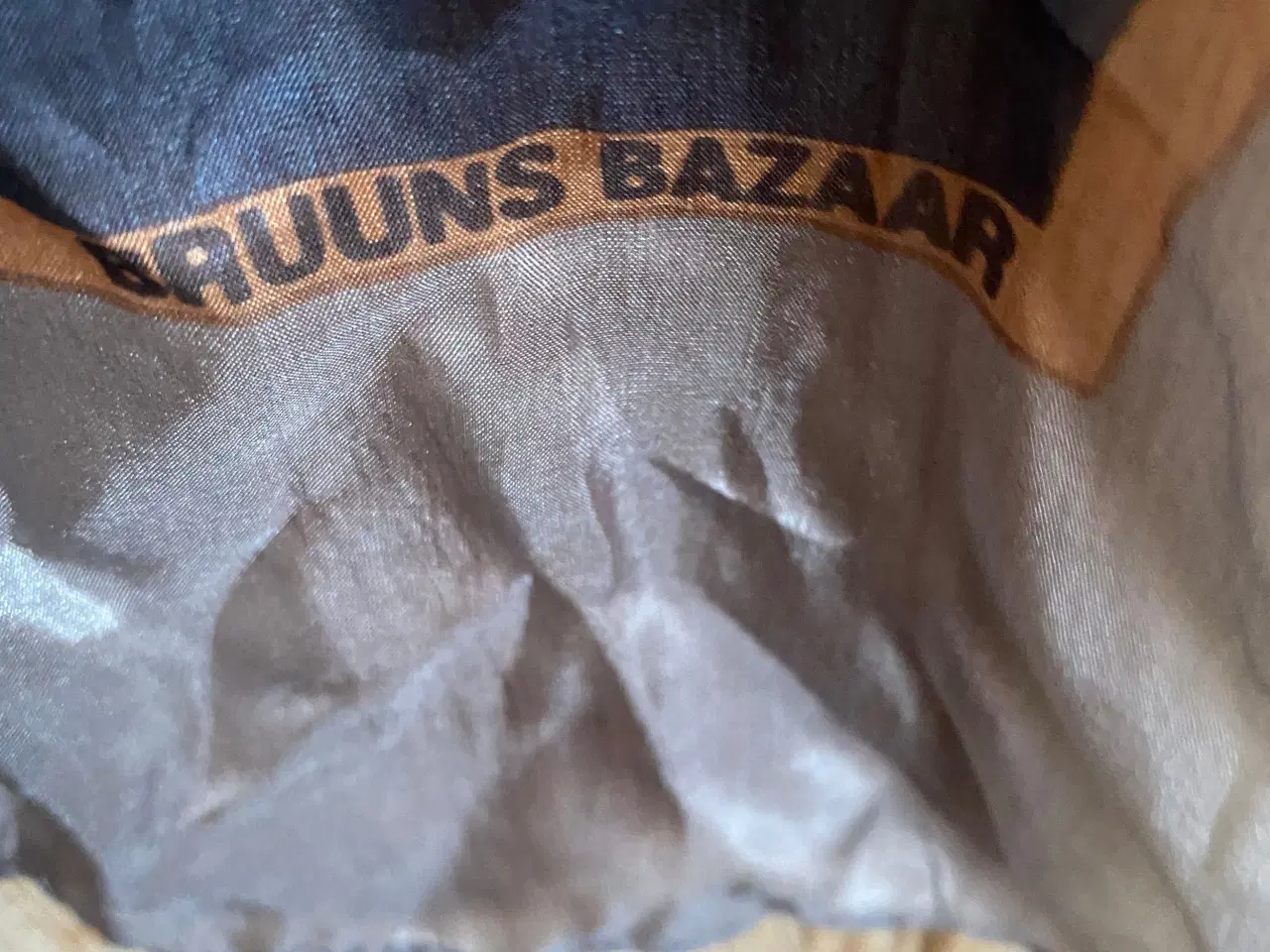 Billede 3 - Bruuns Bazaar tørklæde