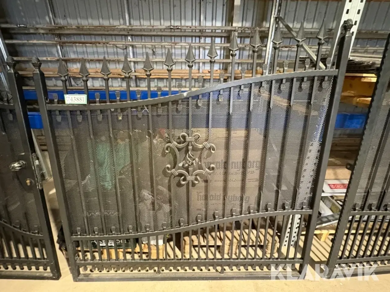 Billede 5 - Jernport og låge