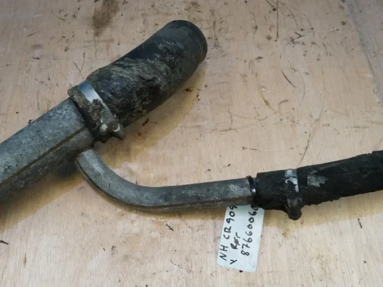 Billede 3 - New Holland CR9090 Rør 87660066