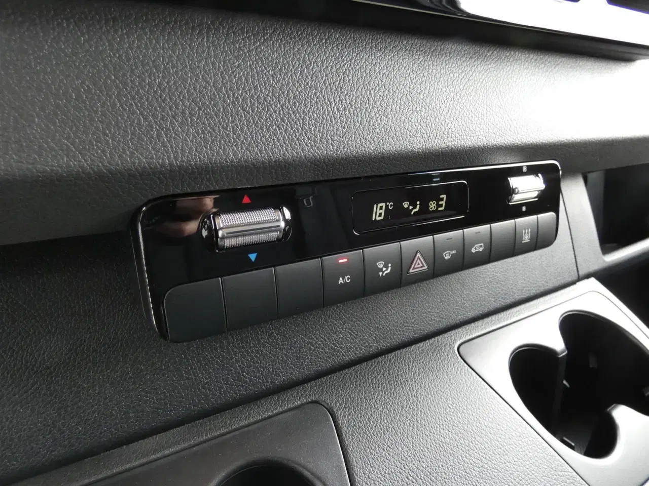 Billede 13 - Mercedes-Benz Sprinter 319 2,0 CDI A2 H2 RWD 9G-Tronic 190HK Van Aut.