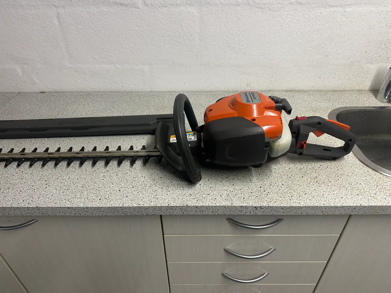 Billede 3 - Hækklipper Husqvarna
