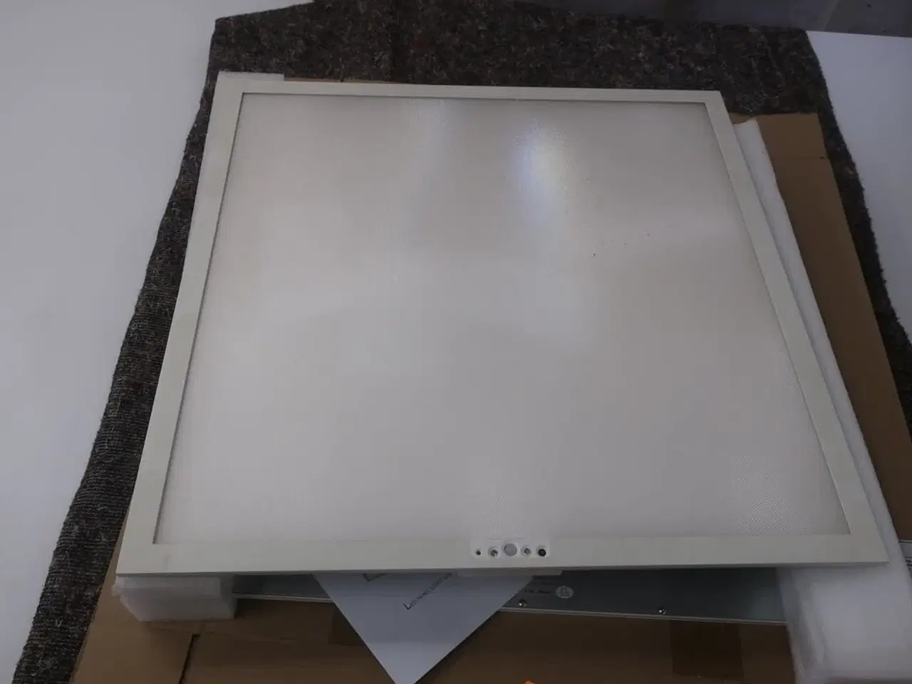 Billede 2 - 4 stk. led- paneler LUMEGA NS61