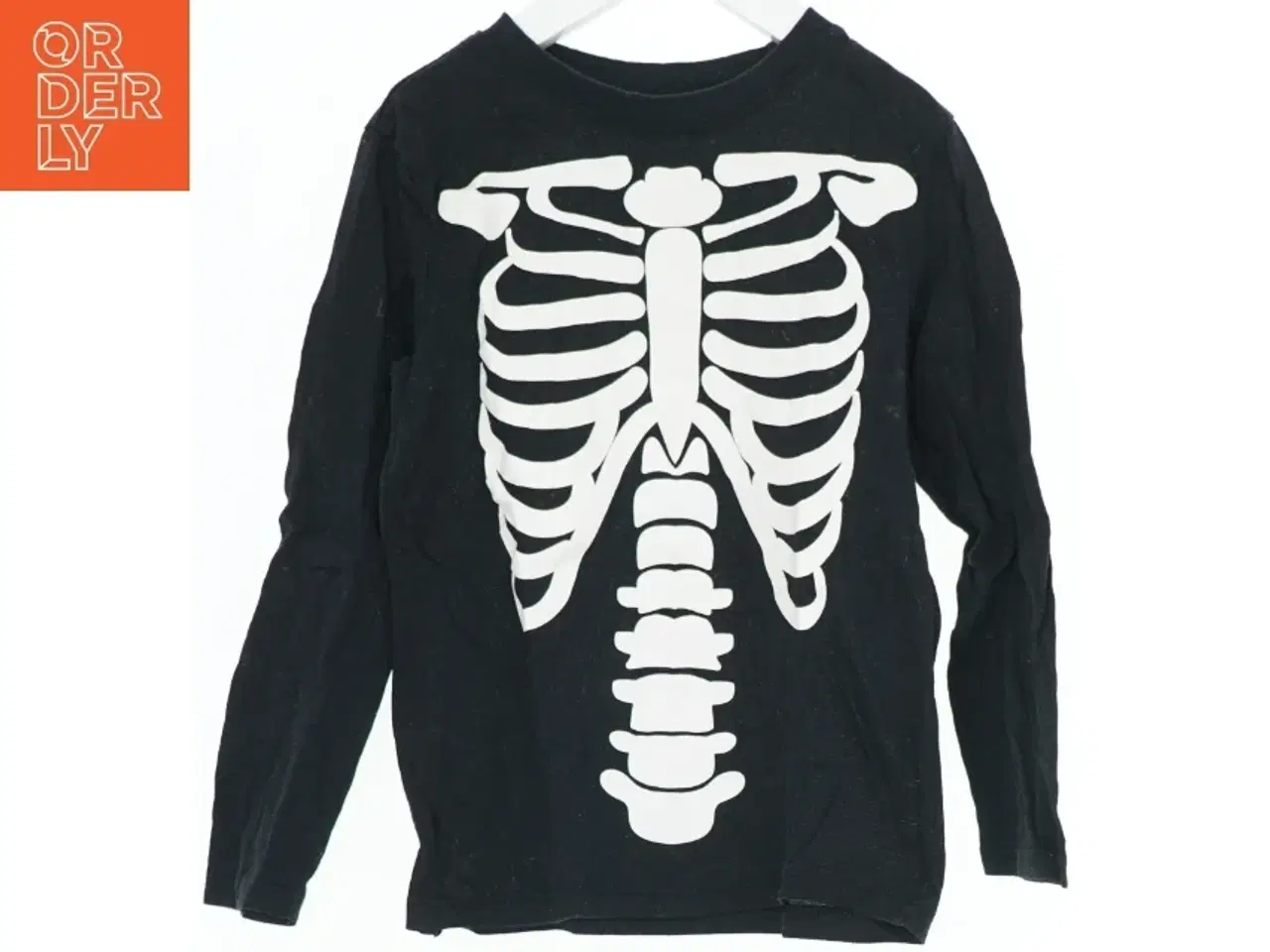 Billede 1 - Langærmet trøje med skeletmotiv fra H&M (str. 116)