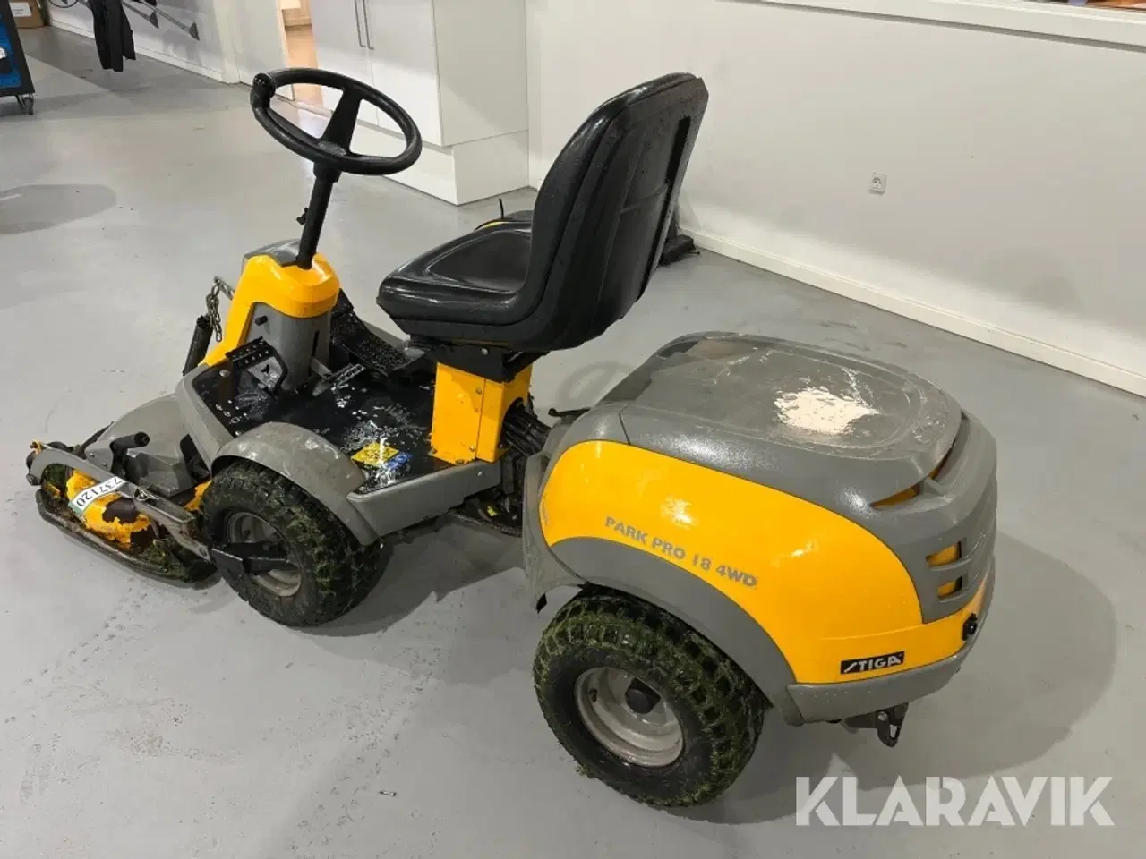 Billede 3 - Græsslåmaskine Stiga Park PRO 18 4wd