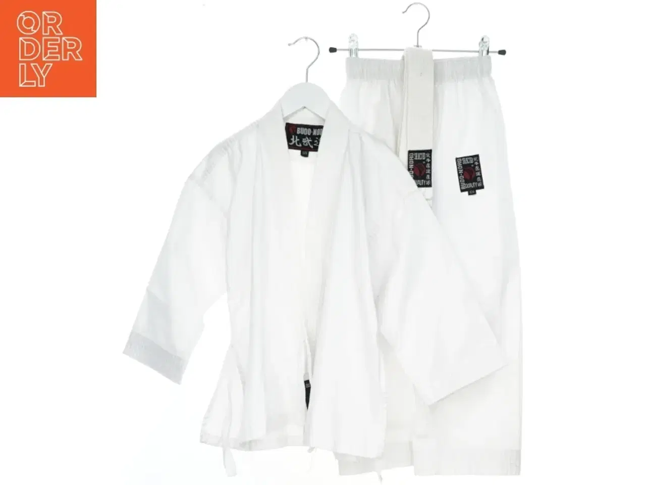 Billede 1 - Karatedragt med bælte fra Budo Nord Empi (str. 120)