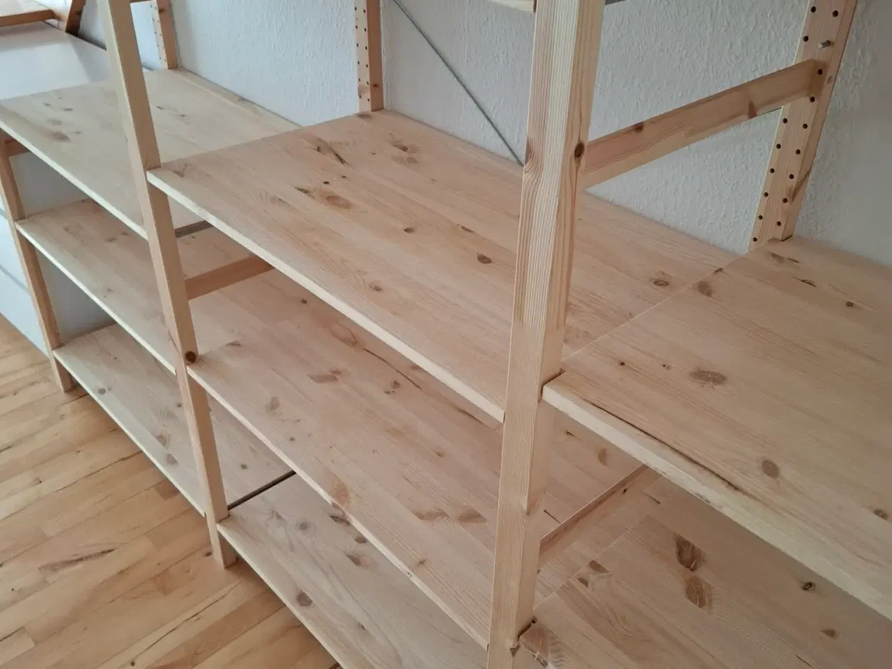 Billede 5 - IVAR FYRRETRÆSREOL. FORTSAT GARANTI!