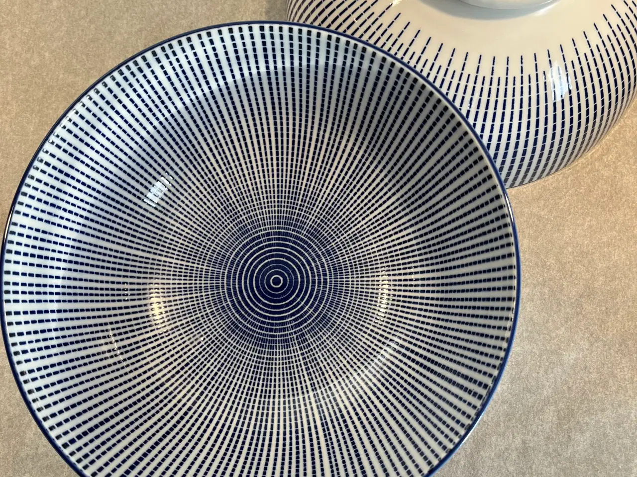 Billede 1 - 2 Skåle med Tokusa Design