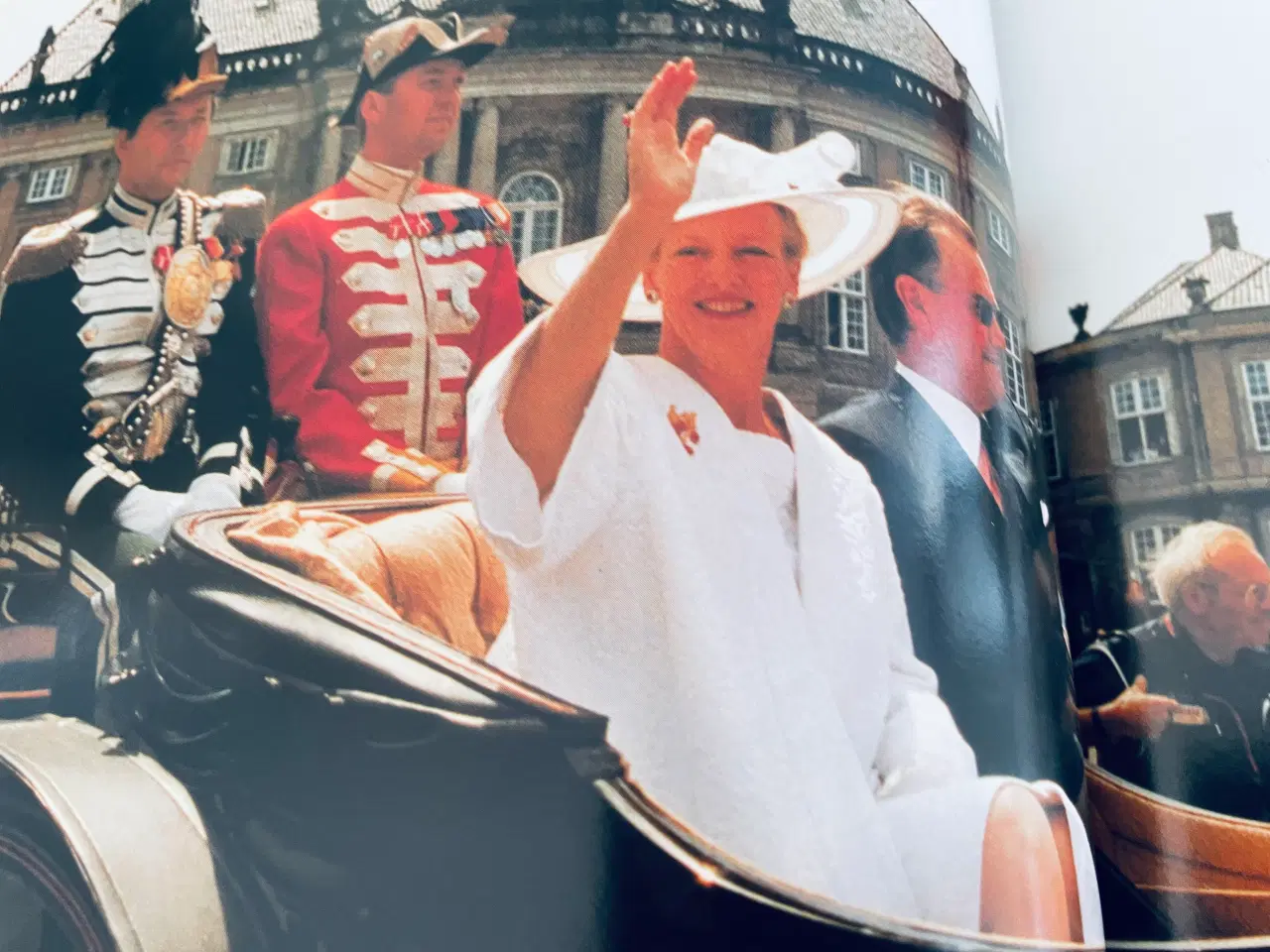 Billede 10 - Kongehuset er festår 