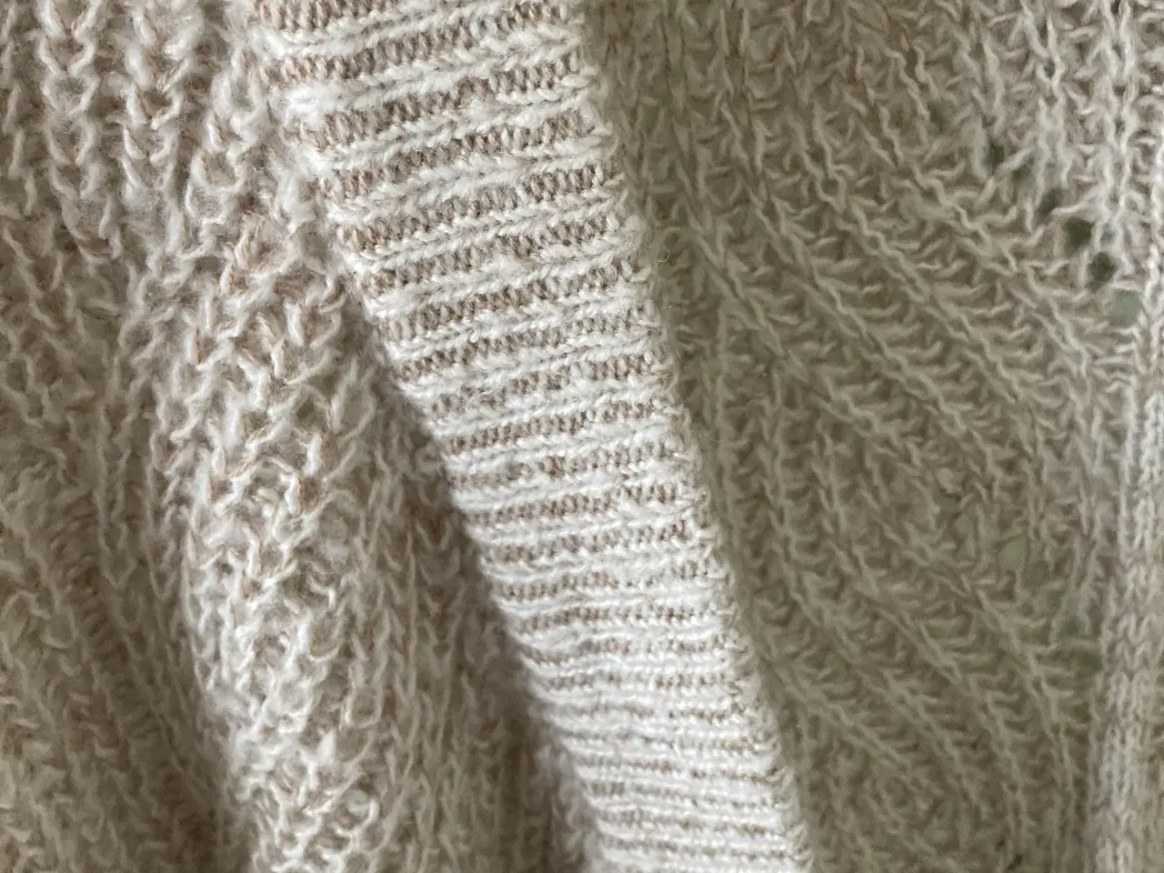 Billede 4 - Smukke cardigans fra Object - Pr. stk. 100 kr.