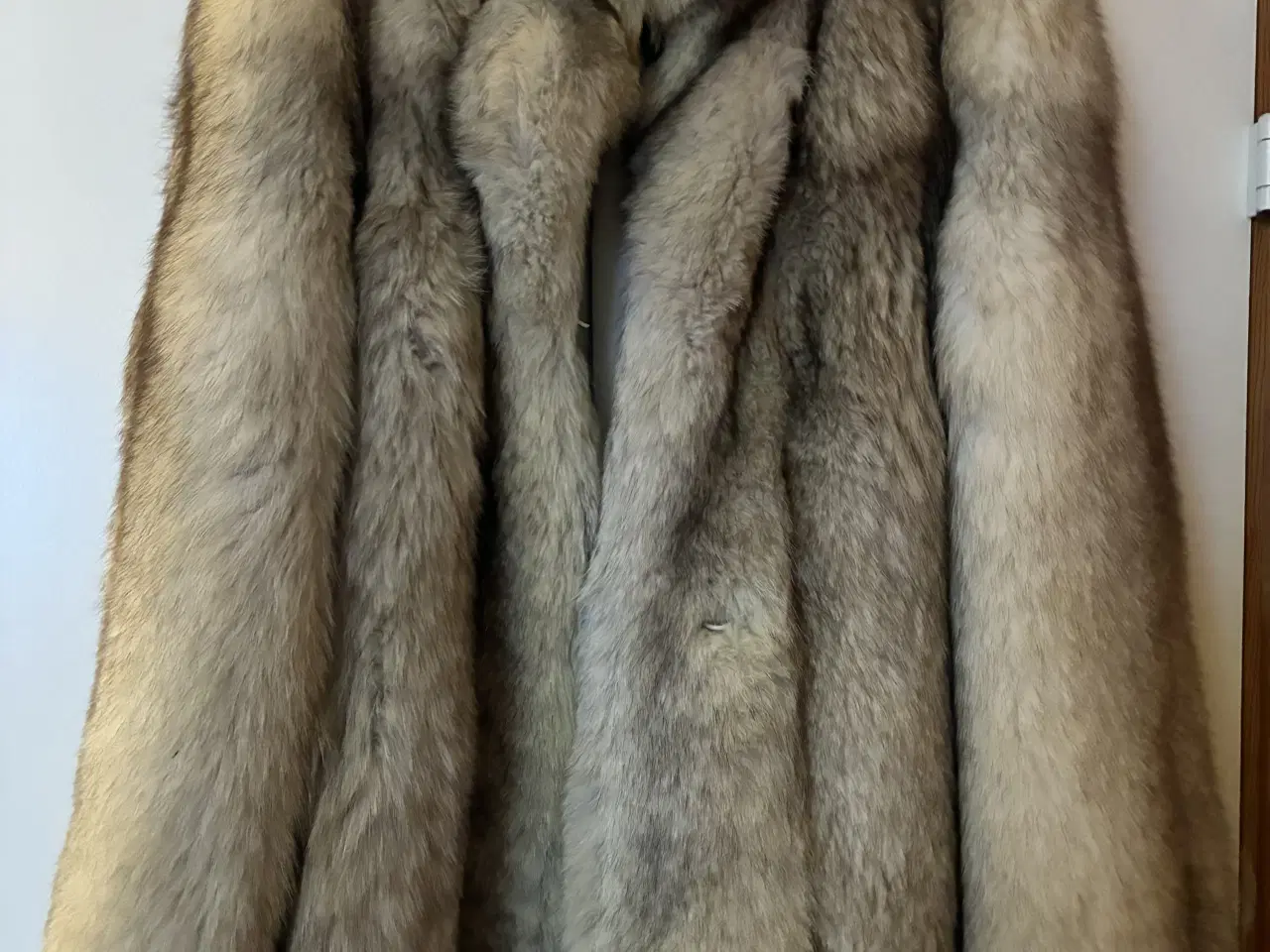 Billede 1 - Sølvræv pelsfrakke str 36 .- velholdt
