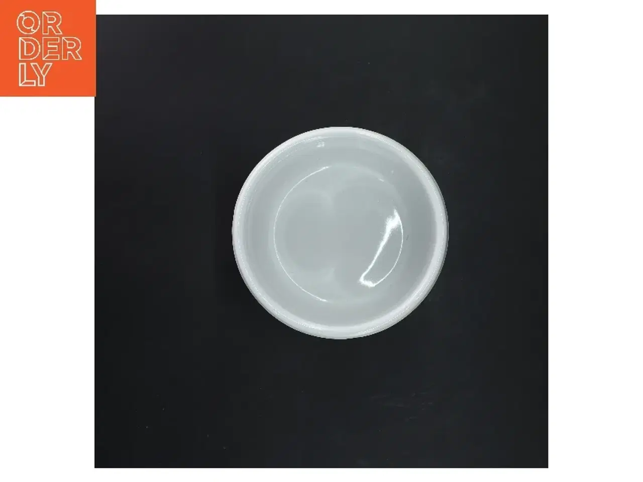 Billede 4 - Hvid keramisk krukke fra Grønland (str. Ø 14xh11,5 cm)