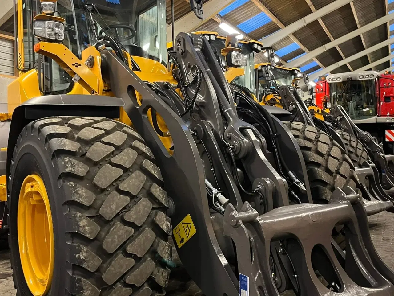 Billede 3 - Volvo L 90H  H2 fabriksny Dansk maskine med masser af udstyr, blan.Co-Pilot & med brede 650/65R25 hjul