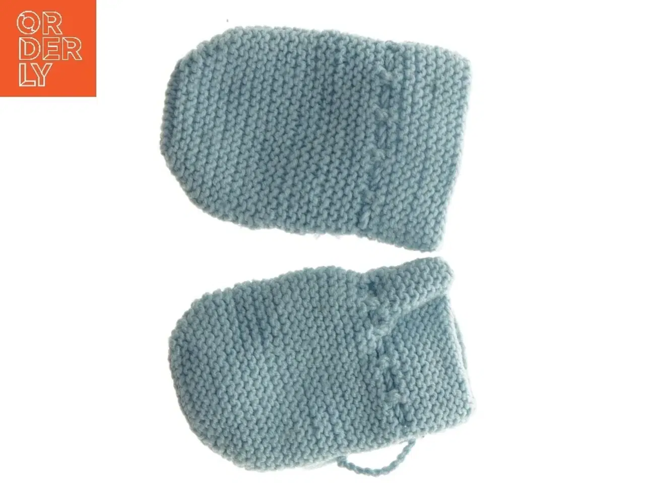 Billede 5 - Strikkede babyfutter (str. 13 x 8 cm)