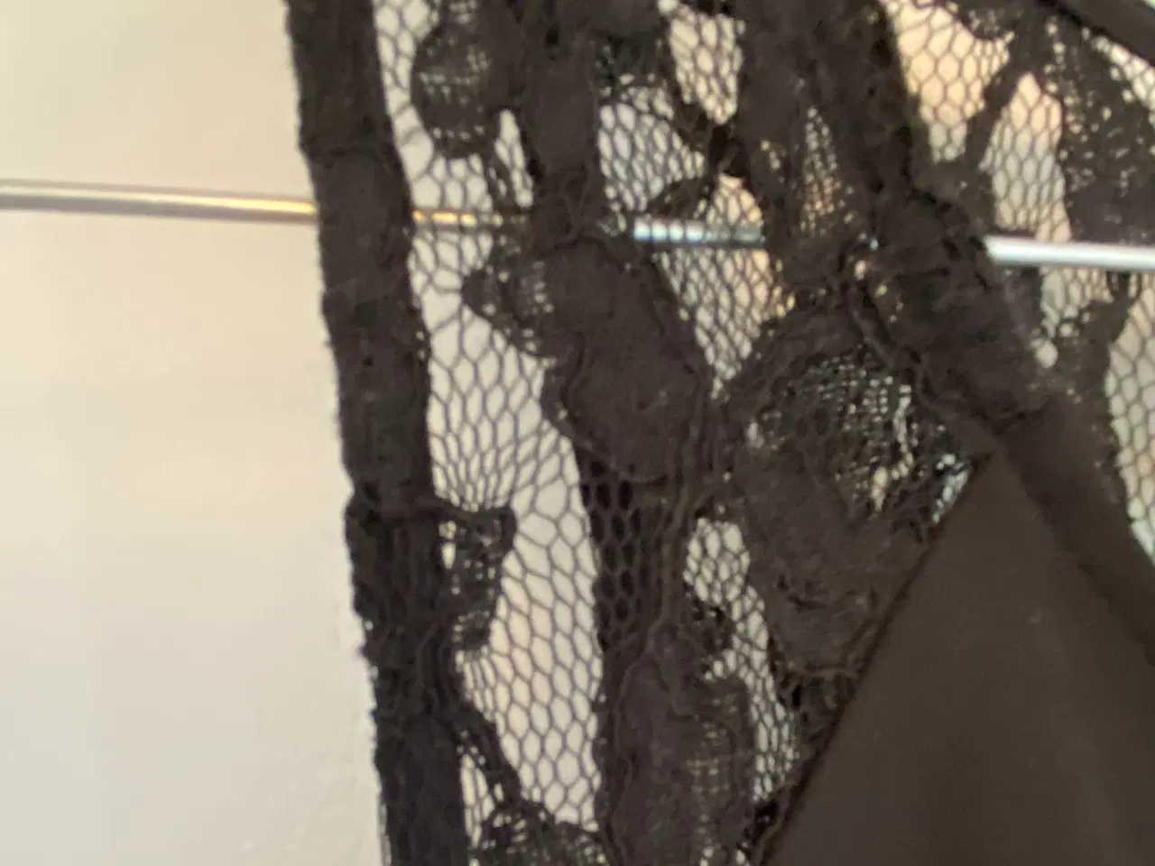 Billede 3 - Sommer kjole fra H&M 