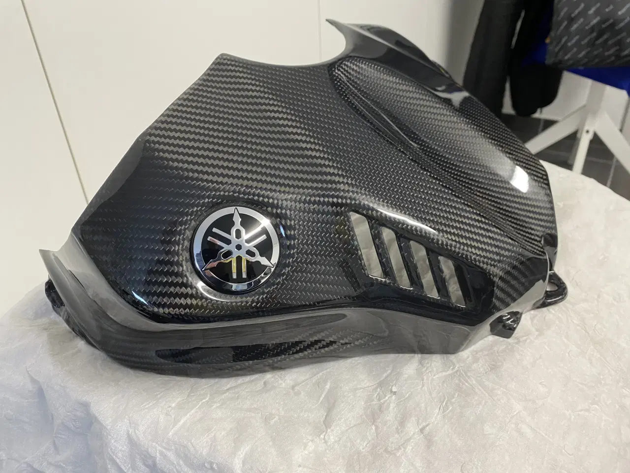 Billede 2 - Yamaha R1 Carbon Tank/Luftfilter Cover. 