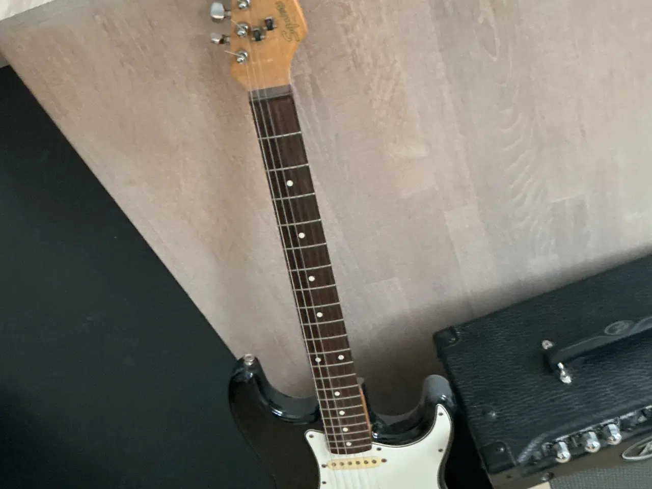 Billede 2 - Elguitar og forstærker 