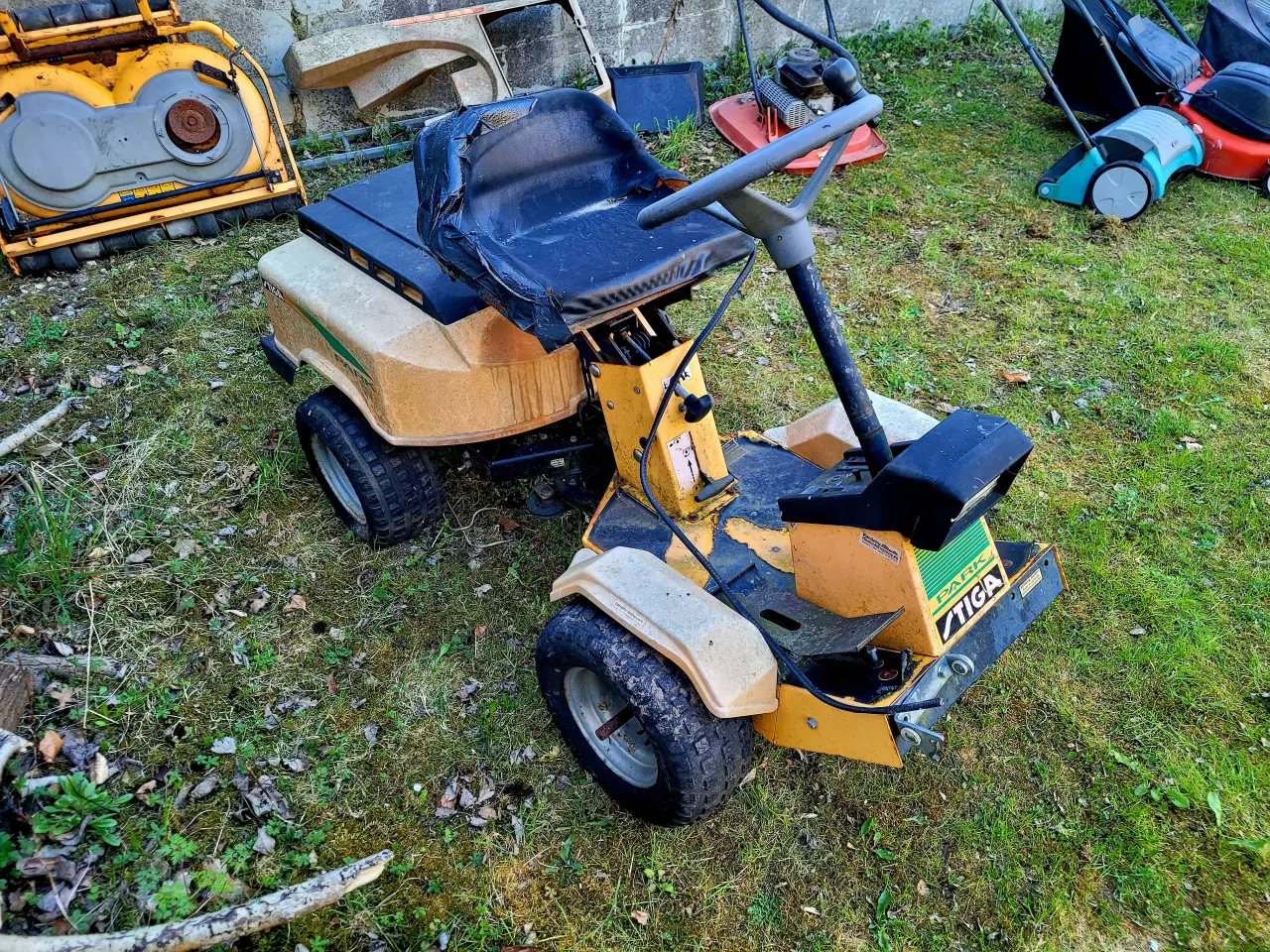 Billede 2 - Stiga Park HST uden motor