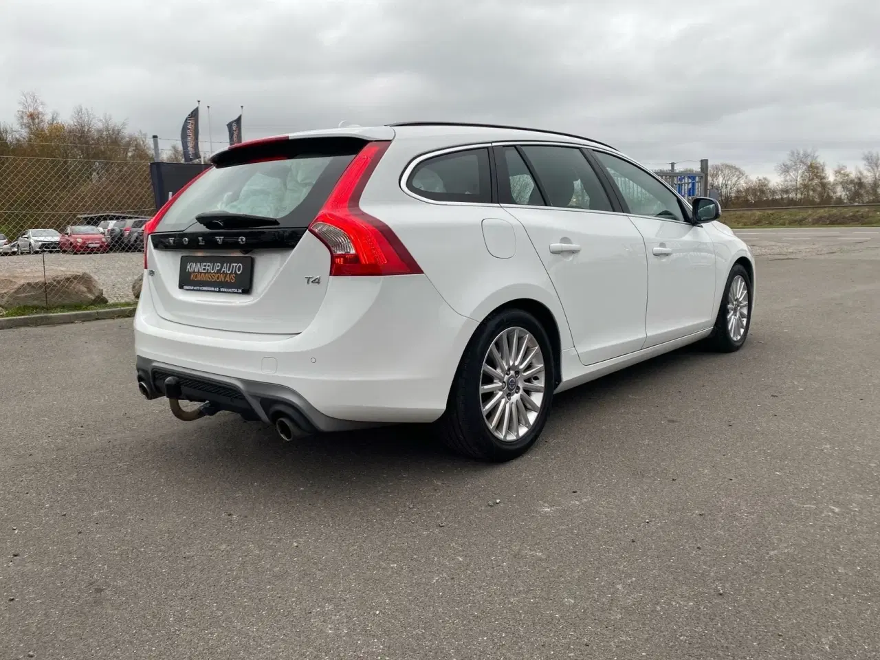 Billede 3 - Volvo V60 2,0 T4 R-design 190HK Stc 6g Aut.