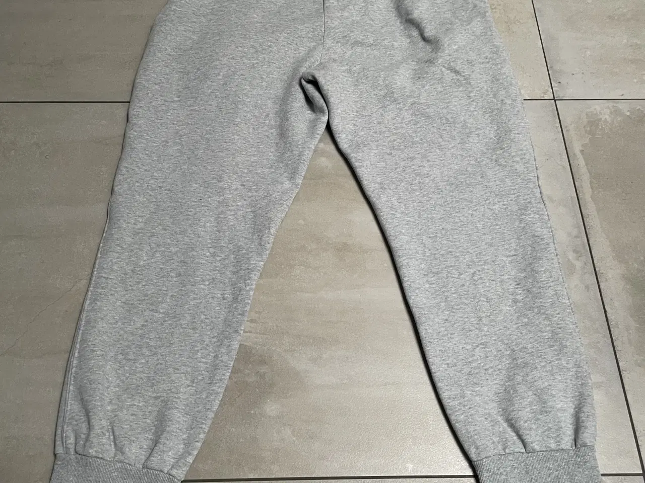 Billede 2 - Grå joggingbukser str.xxl 