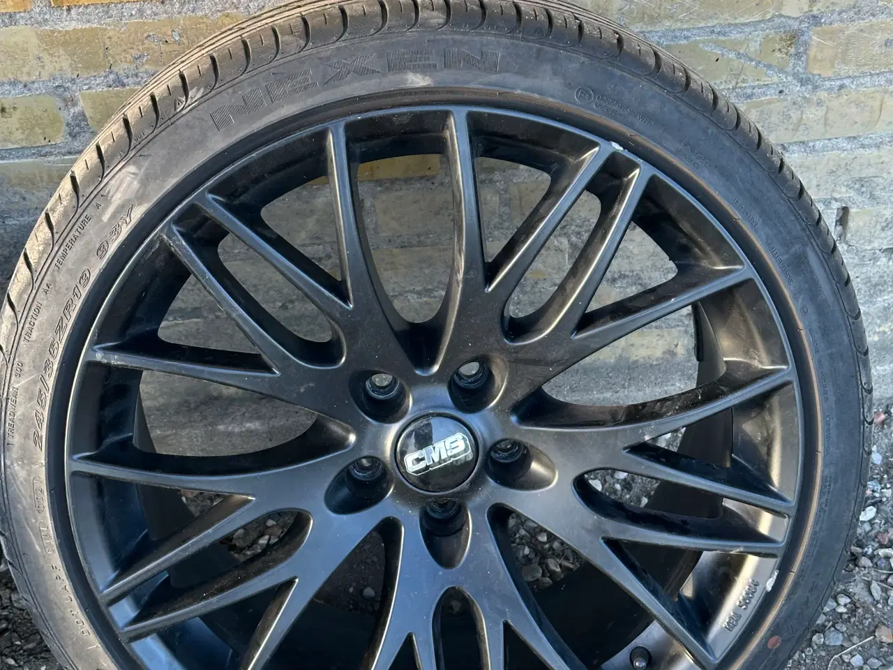 Billede 5 - Dæk m. alufælge (Audi)