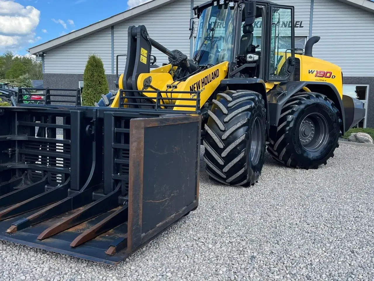 Billede 21 - New Holland W190D DK-Model. LONG REACH med de høje VF 710/65R30 hjulmontering