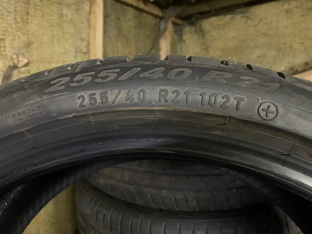 Billede 2 - Sommerdæk 255/40/21 Pirelli