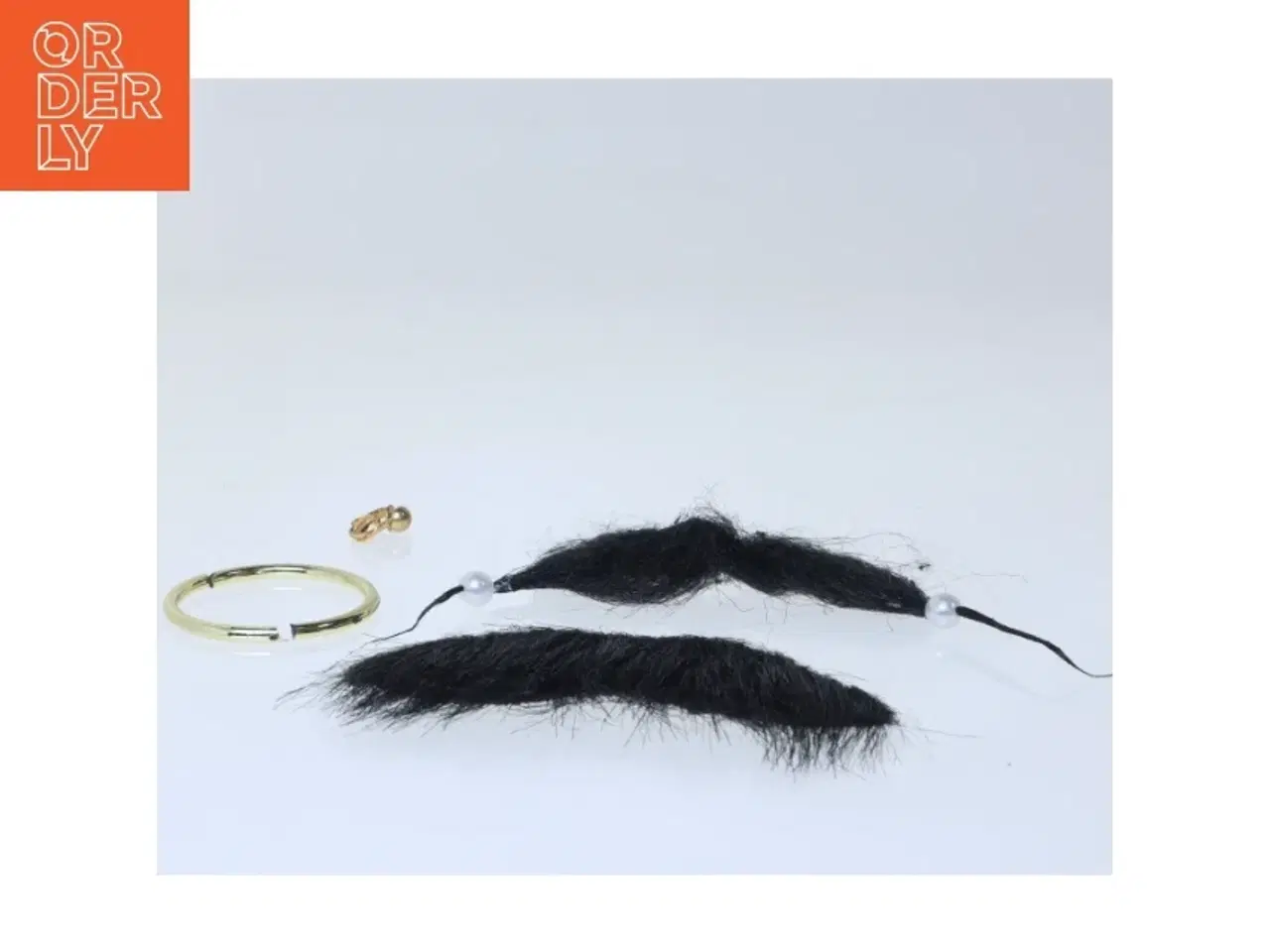 Billede 2 - Udklædning (str. 10 cm)