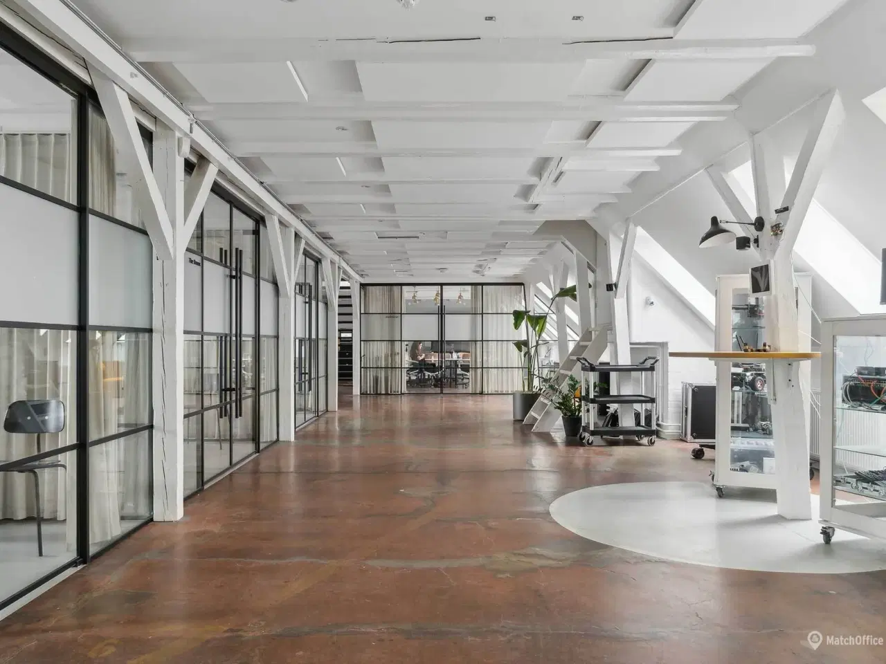 Billede 3 - Kontorlejemål med rå detaljer og moderne faciliteter - tæt på Islands Brygge metrostation.