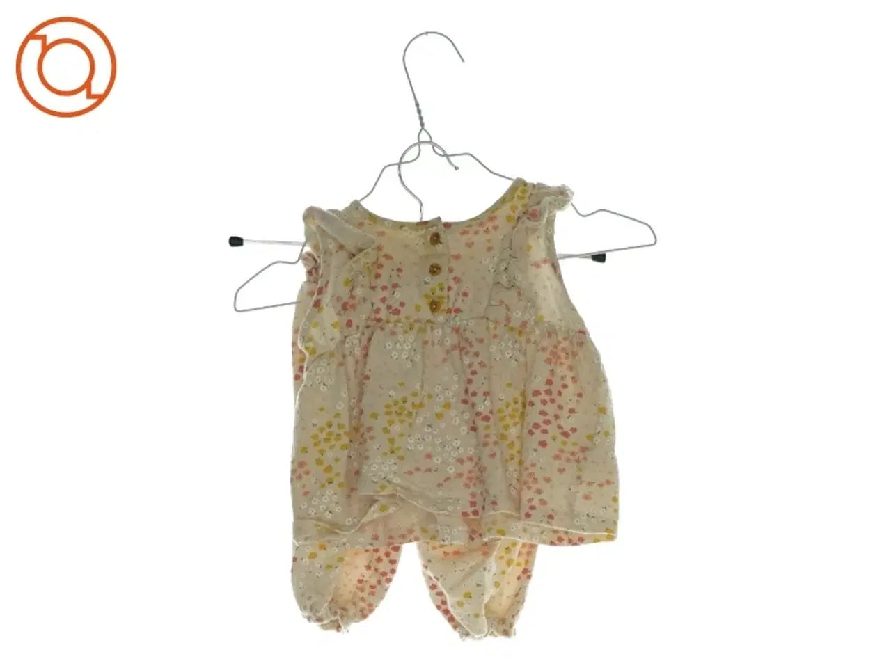 Billede 2 - Sæt fra H&M (str. 68)