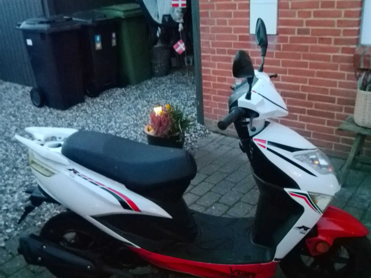 Billede 2 - Fin og iorden scooter 