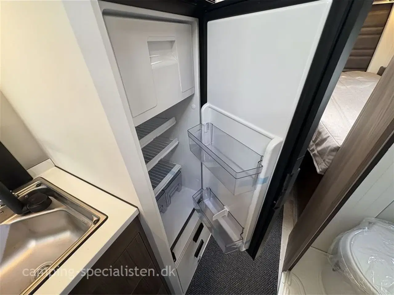 Billede 12 - 2025 - Kabe Van 690 LB Mercedes   Kabe Van 690 LB 2025 Mercedes - Se den nu hos Camping-Specialisten.dk