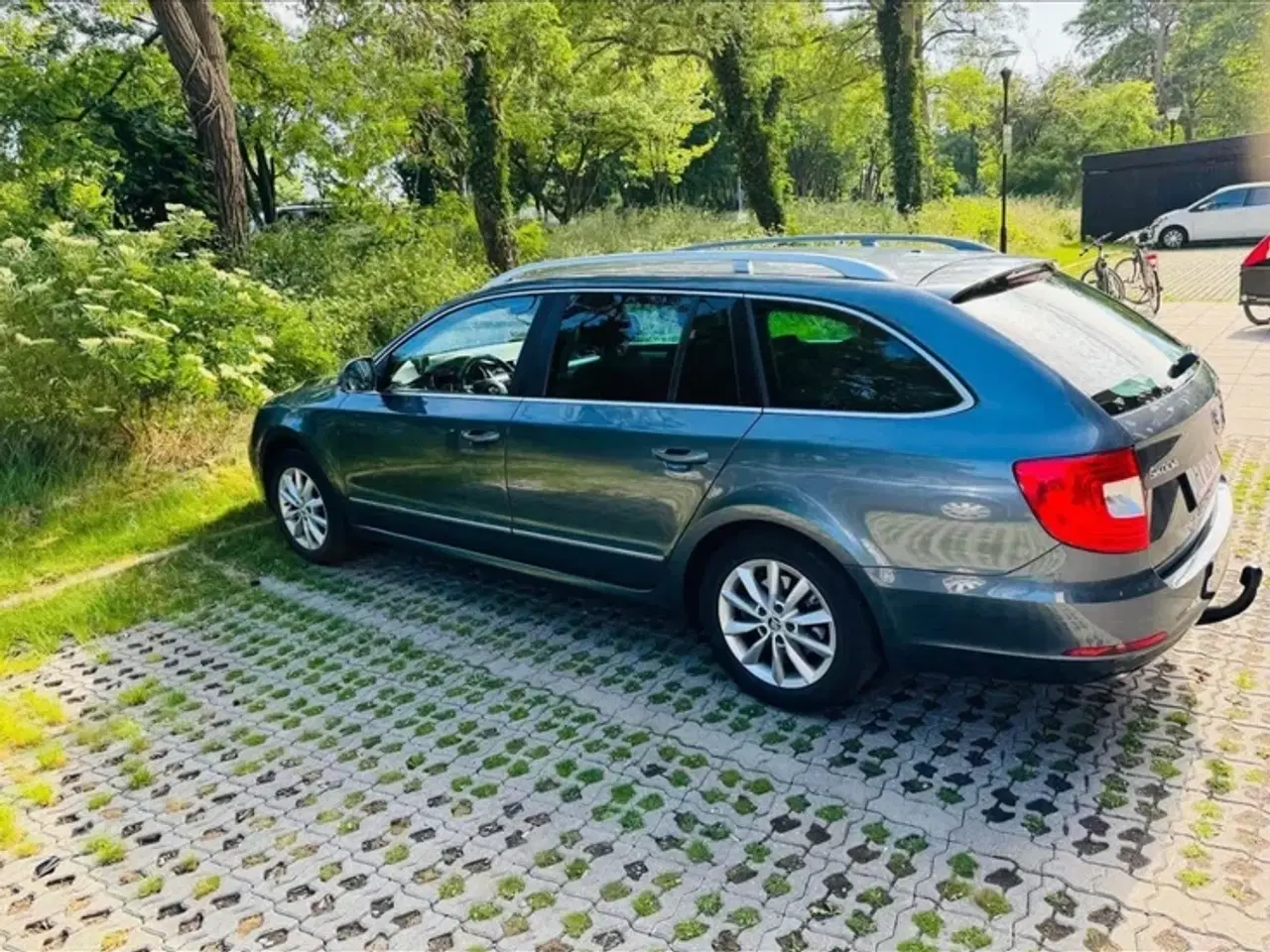 Billede 3 - Skoda Superb 2,0 TDi 140 Elegance Combi DSG