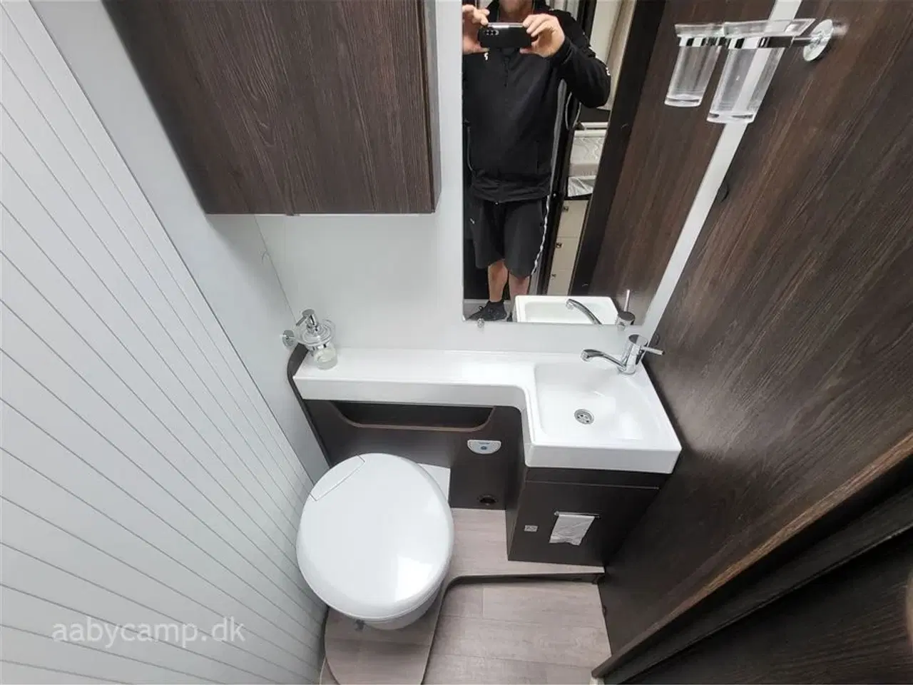 Billede 13 - 2021 - Benimar Tessoro 468 læder indtræk. Aircondition. solceller. alufælge.