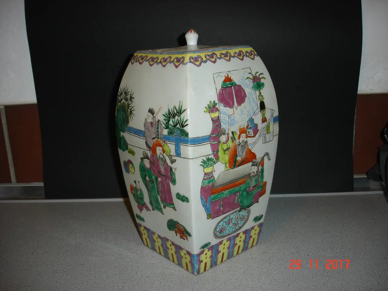 Billede 1 - Kinesisk Låg- krukke h:32 cm