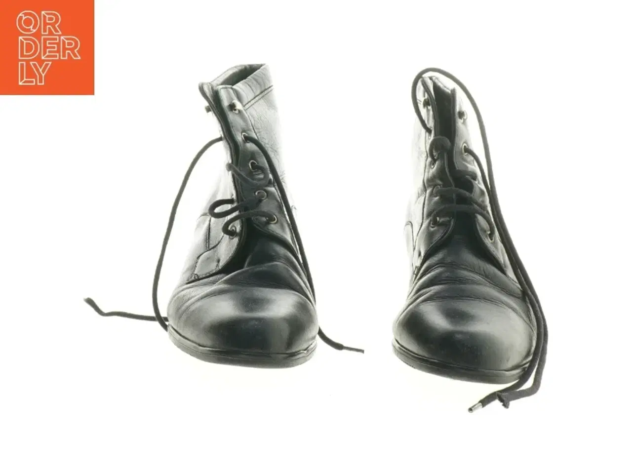 Billede 3 - Sort snørestøvle, størrelse 36 (str. 36 )