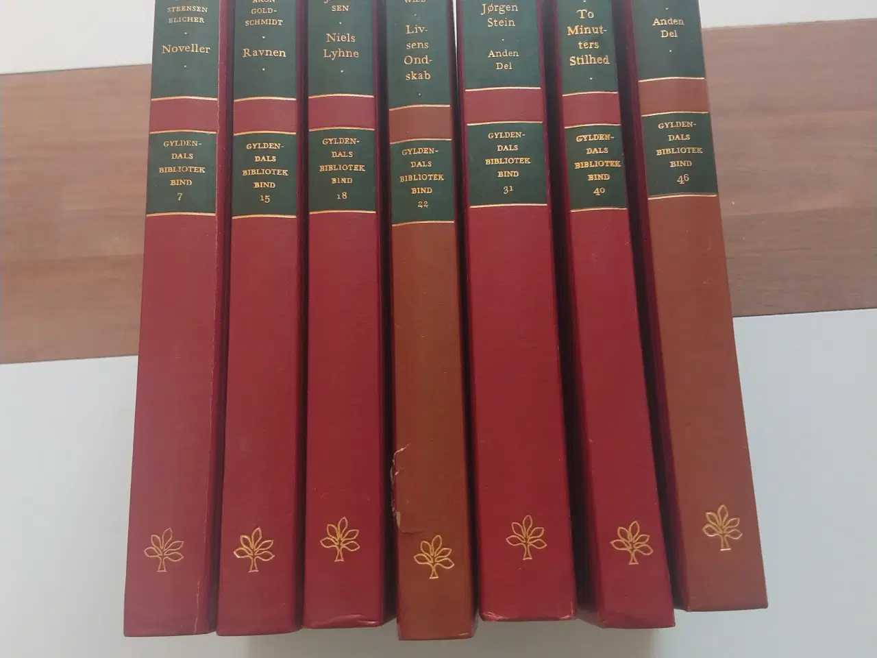 Billede 1 - 7 bøger fra Gyldendahl Bibliotek