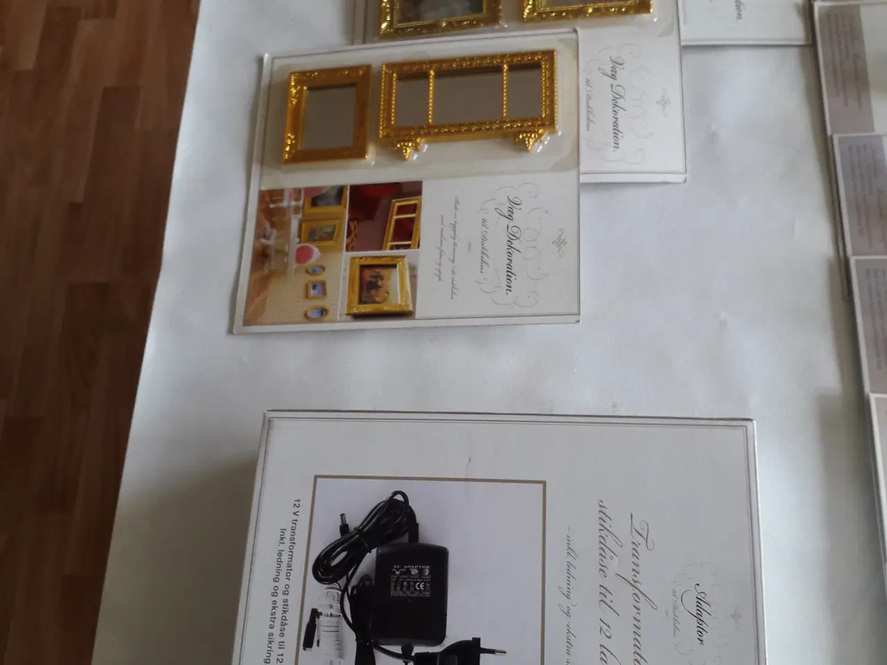 Billede 8 - Dukkehusmøbler - Miniature Samling med tilbehør.