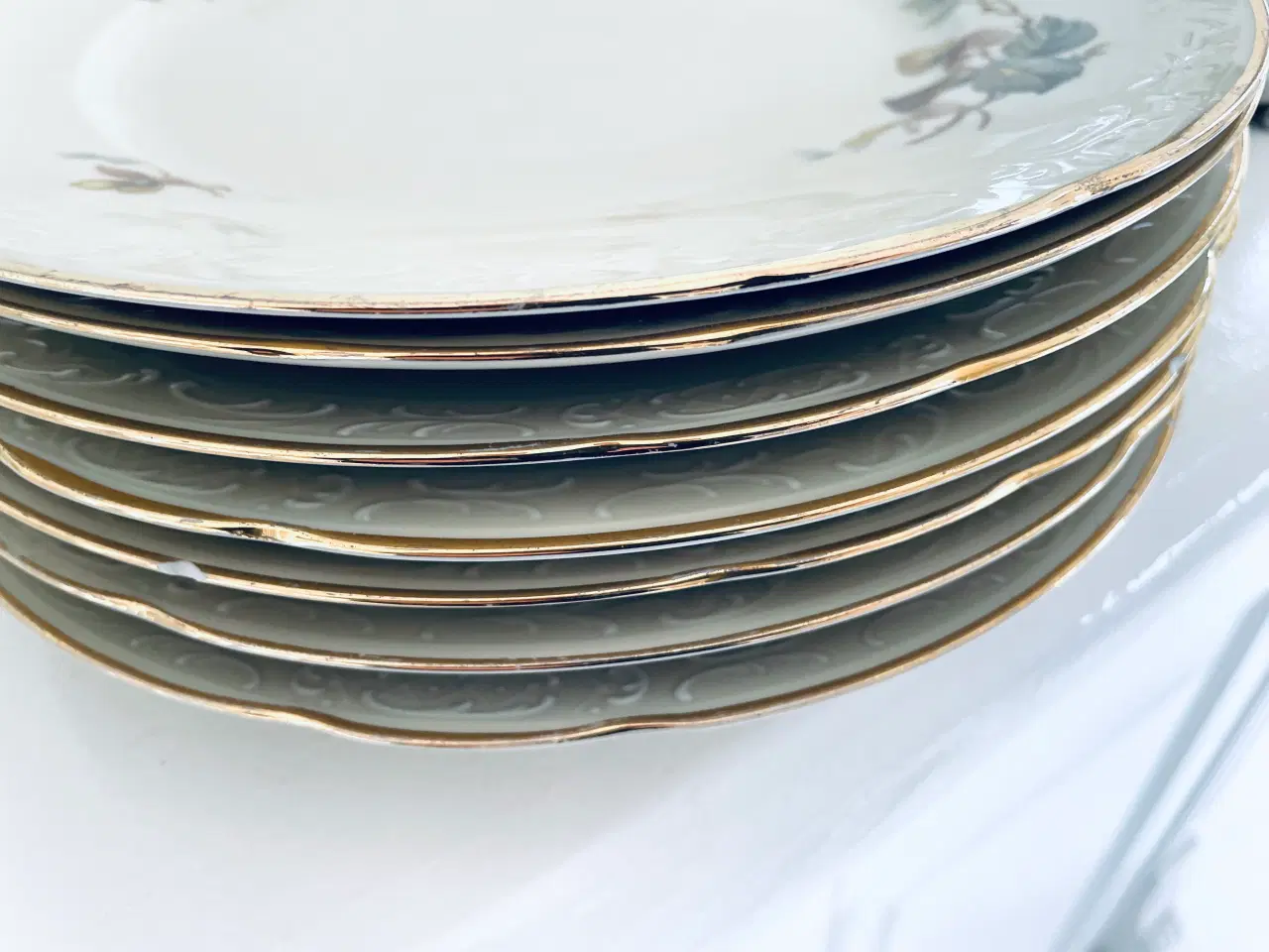 Billede 3 - Vintage tallerkner med patina 7 stk 