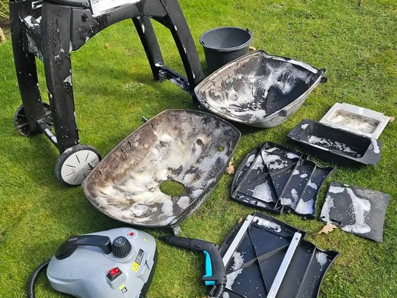 Billede 5 - Weber gasgrill Q3200  El tænding, flaske holde,  s