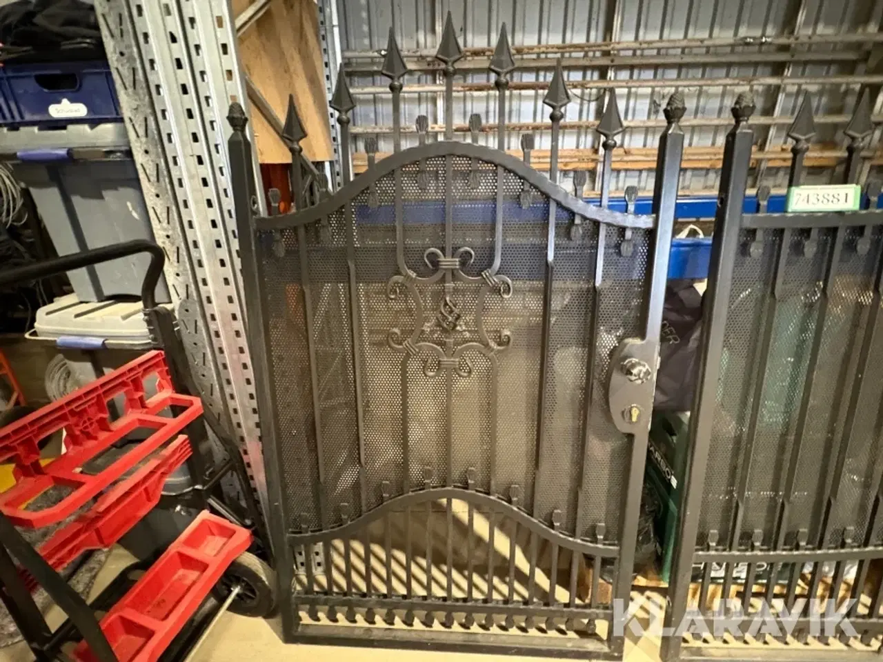 Billede 6 - Jernport og låge