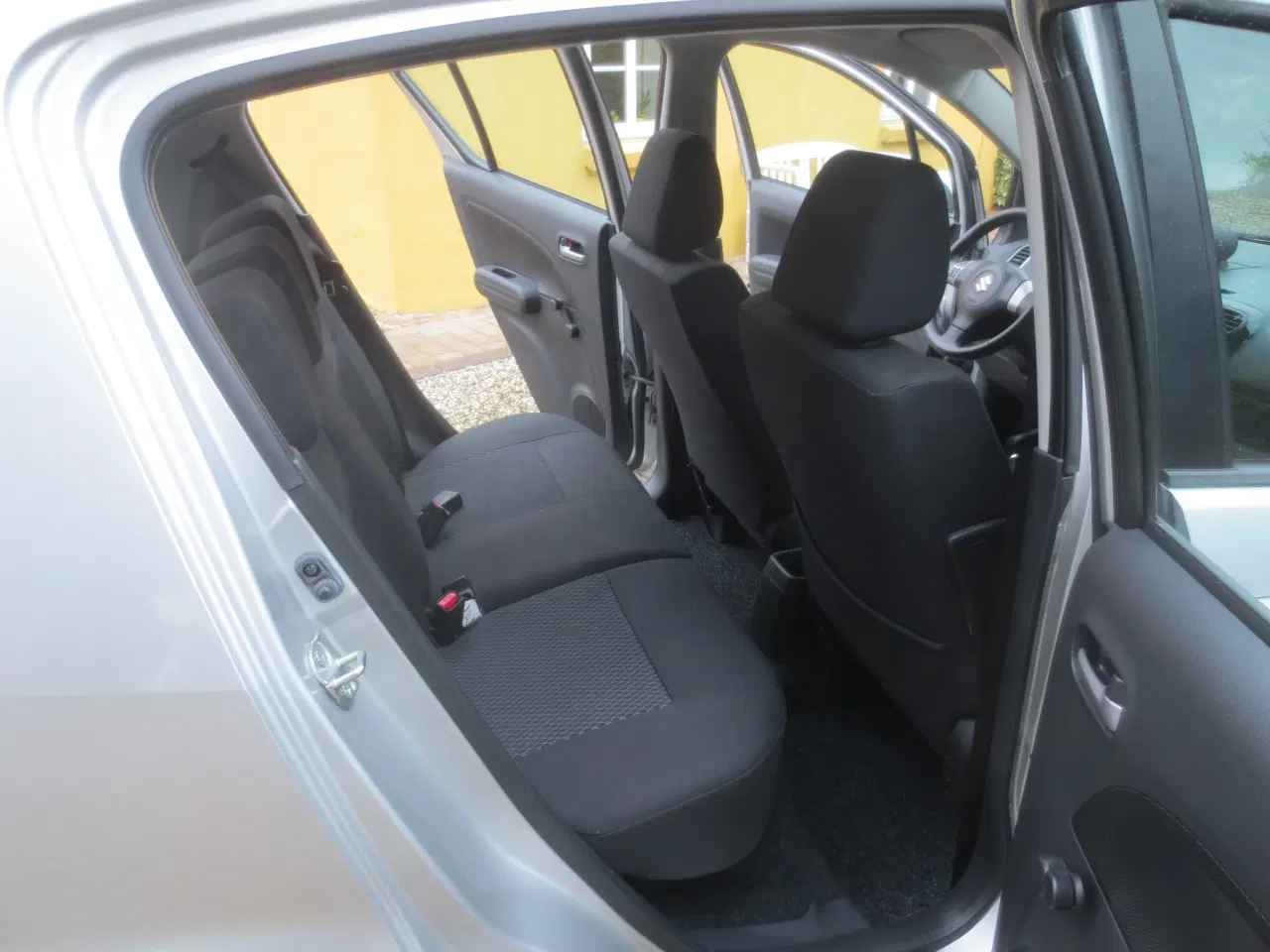 Billede 13 - Suzuki Splash 1.0 i År 14 Km 42000. 