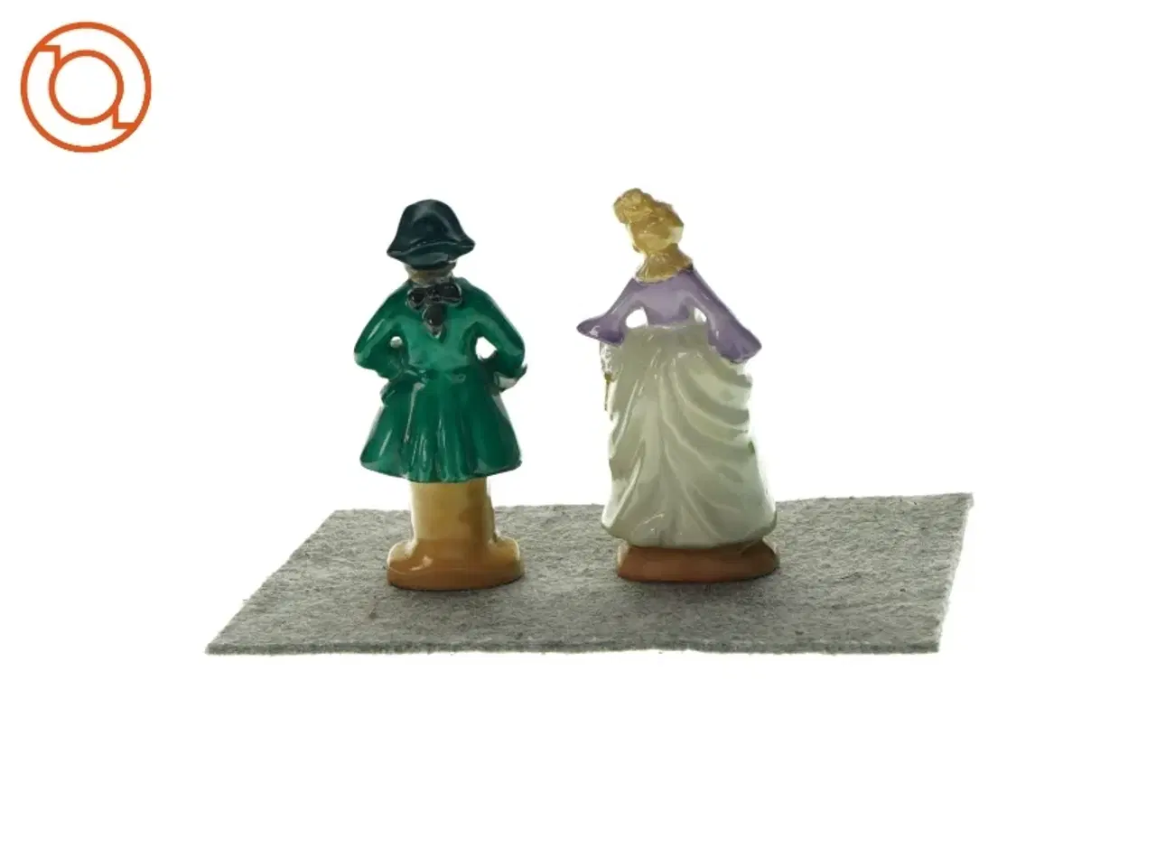 Billede 2 - Dekorativ figurer 2 stk. (str. 15 x 7cm)