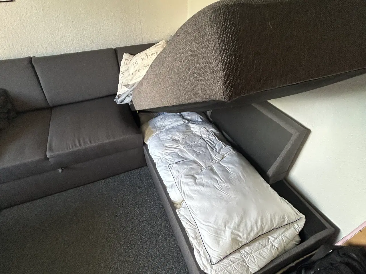 Billede 2 - Sovesofa med chaiselong plus opbevaring