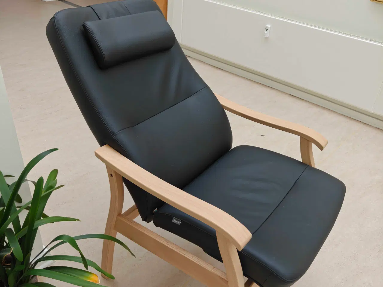 Billede 2 - Farstrup Applaus lænestol med nakkepude
