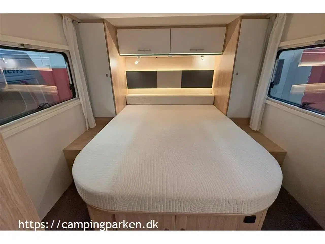 Billede 10 - 2021 - SunLight T 69 L Adventure Edition   Flot Sunlight autocamper med 5 sele- og sovepladser, lavt km