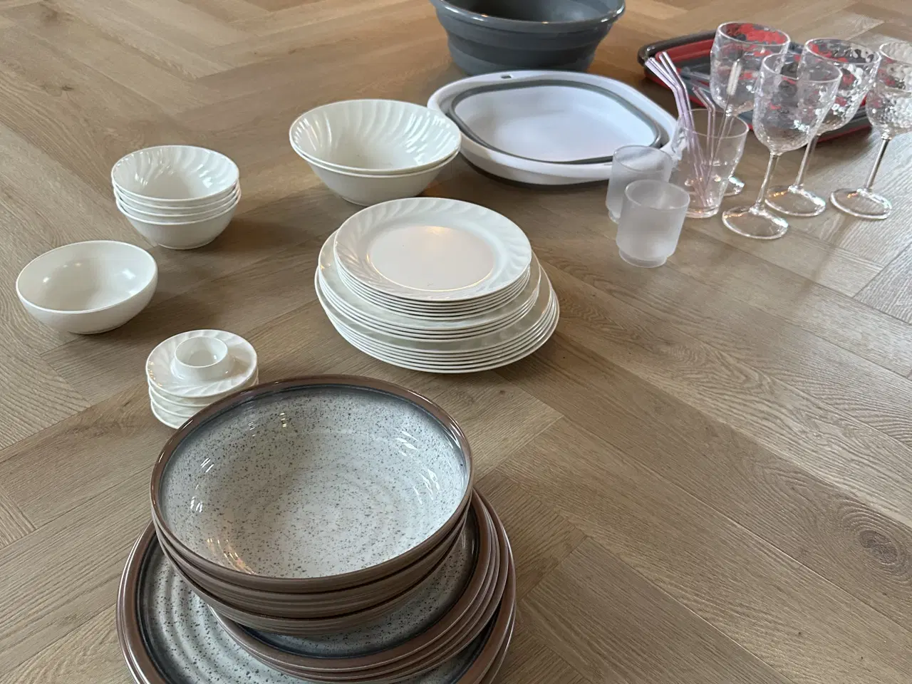 Billede 1 - Tallerkensæt til camping