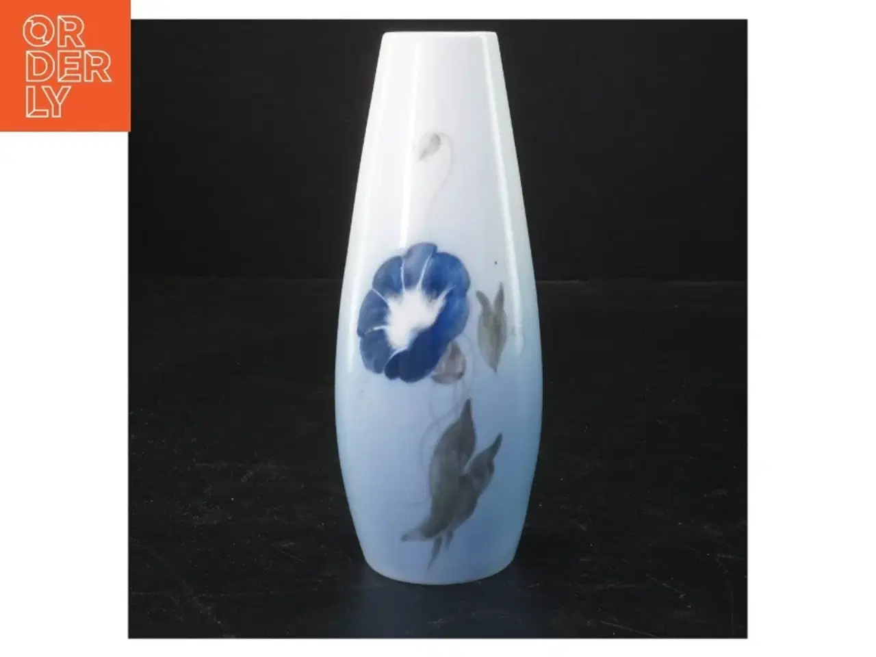 Billede 1 - Royal Copenhagen vase med blomstermotiv fra Royal Copenhagen (str. 18 cm)