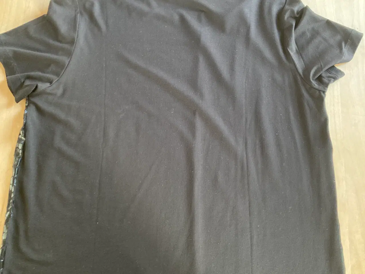 Billede 2 - Sort kortærmet bluse fra Betty Barclay, str. 42