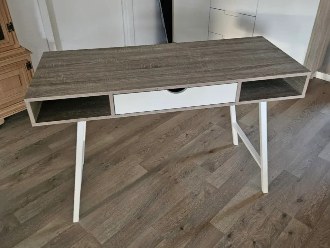 Billede 1 - Skrivebord 50x120