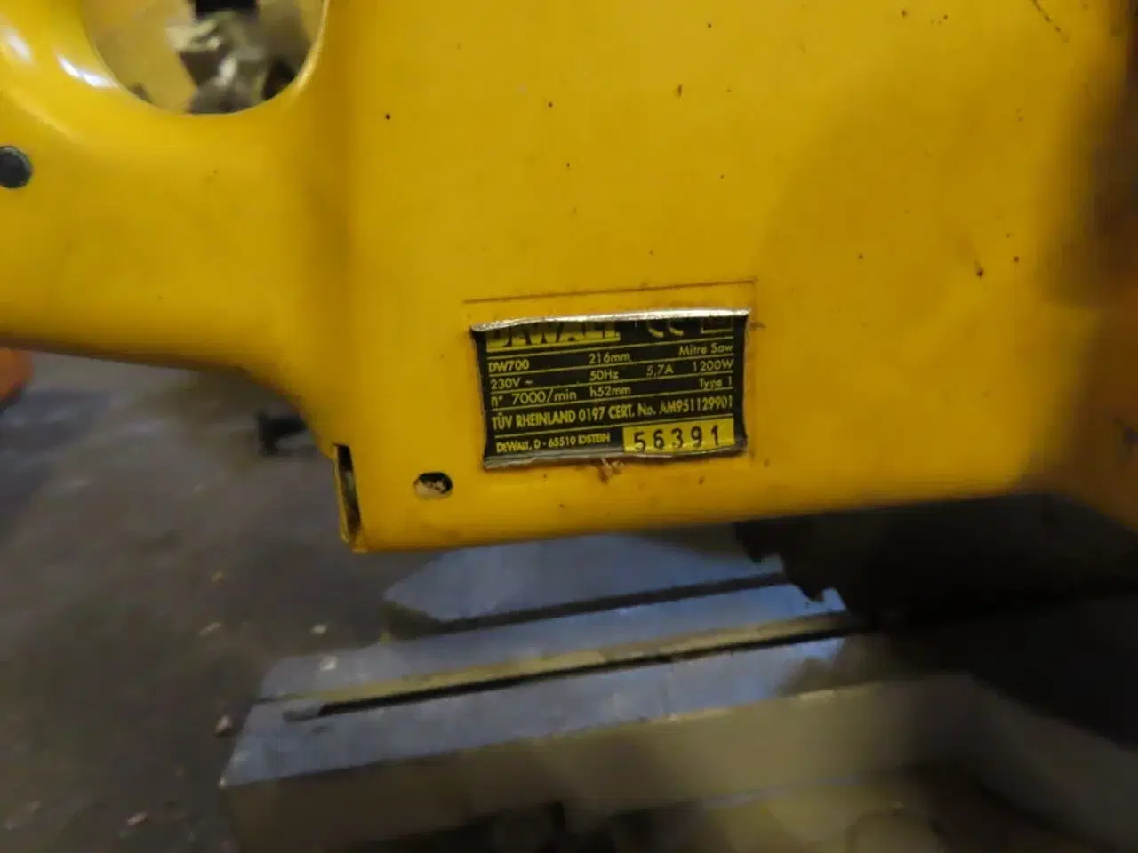 Billede 3 - Kap-/ Geringssav DEWALT DW700